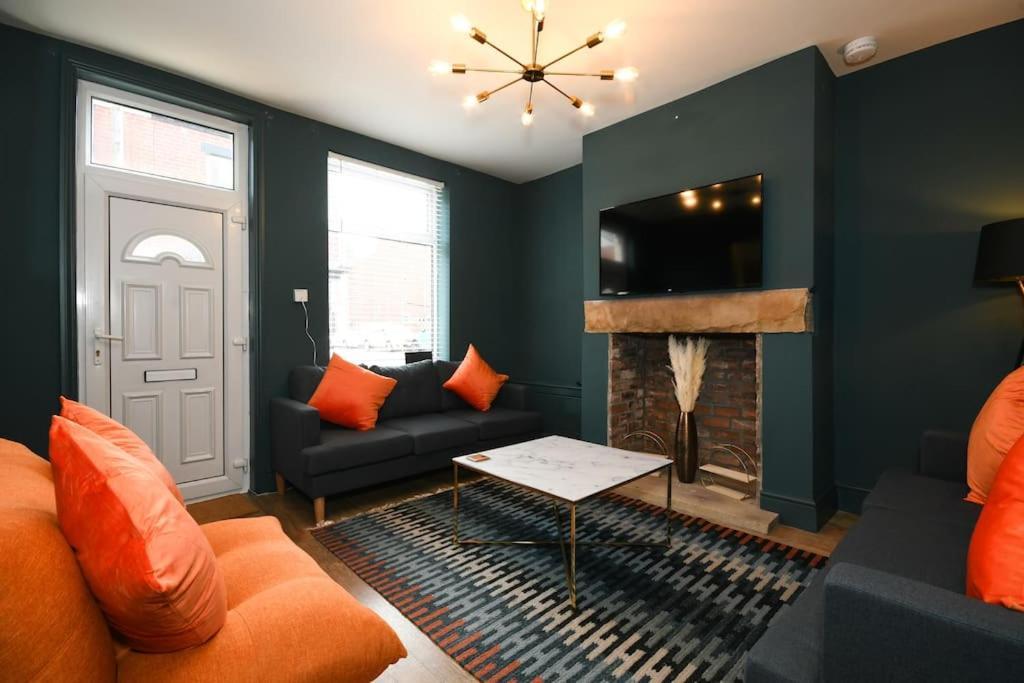 Cottage Style 3 Bedroom House - Close To City Centre & The Peaks Chesterfield Exterior photo