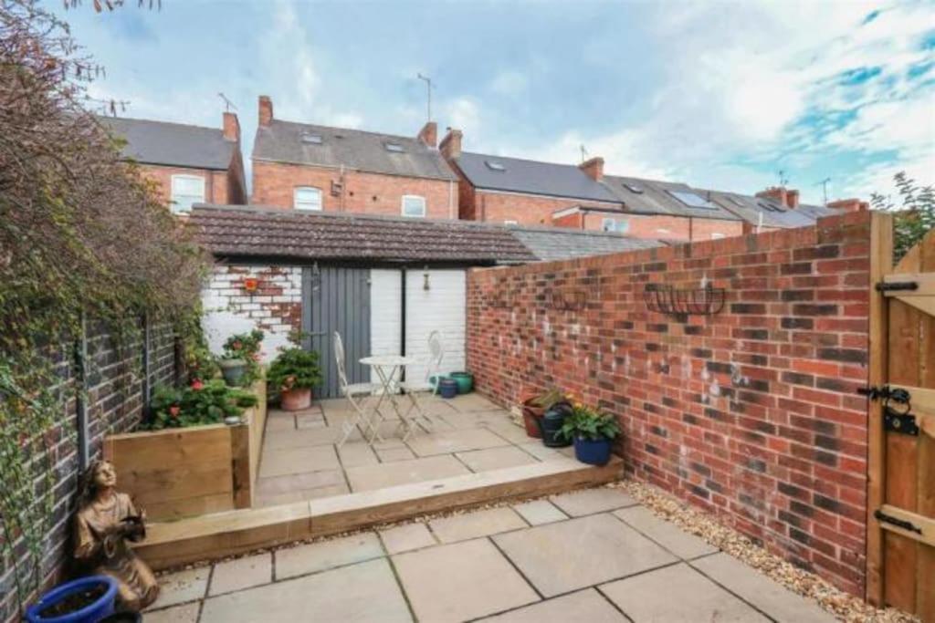 Cottage Style 3 Bedroom House - Close To City Centre & The Peaks Chesterfield Exterior photo